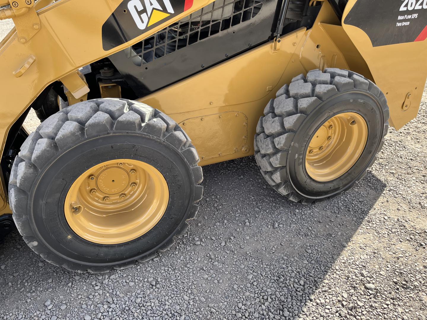 ./imagenes/INVOICE/2019/15039/MINICARGADOR CATERPILLAR 262C (12).JPG